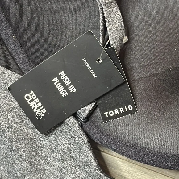 TORRID CURVE XO PUSH UP PLUNGE BRA 46DD CHARCOAL LACE UP SEXY SUPPORT **NWT** - Picture 7 of 10